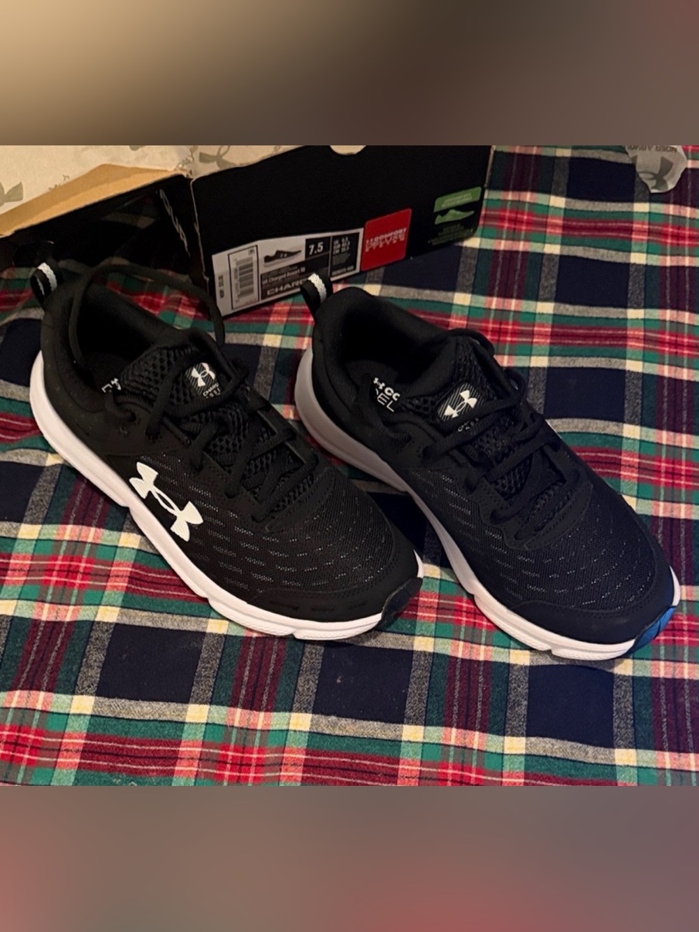Under Armour Men’s Charged Assert 10 breathable running shoes